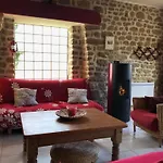 Gemuetliches Haus In Der Bucht Von Mont-saint-michel By Interhome Prázdninový dům *