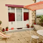 Prázdninový dům Gemuetliches Haus In Der Bucht Von Mont-saint-michel By Interhome Saint-Laurent-de-Terregatte