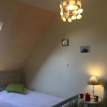 別荘 Gemuetliches Haus In Der Bucht Von Mont-saint-michel By Interhome *