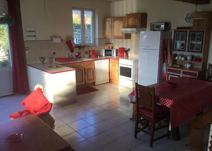 Holiday home Gemuetliches Haus In Der Bucht Von Mont-saint-michel By Interhome