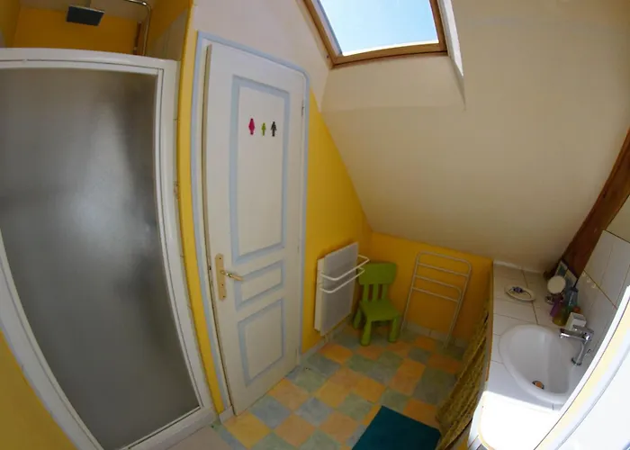 Holiday home Gemuetliches Haus In Der Bucht Von Mont-saint-michel By Interhome